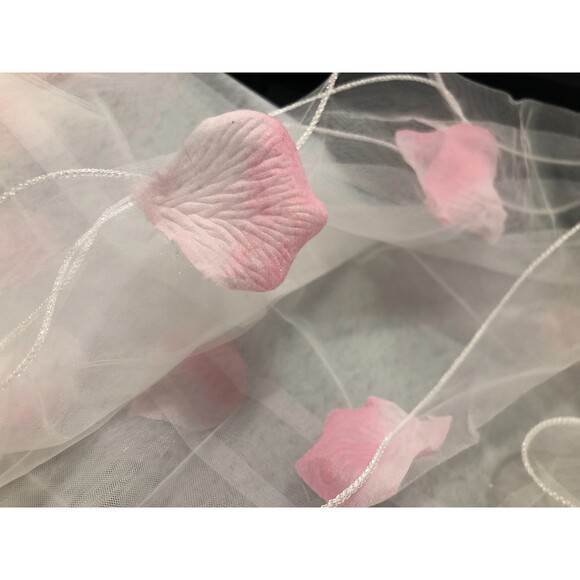 NWT Romantic Pink Petals Decoration Layers Tulle Ribbon Edge Long Wedding Veil - Picture 4 of 6